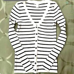 H&M Basics Black and White (XXL) Striped V-Neck Horizontal Casual Cardigan